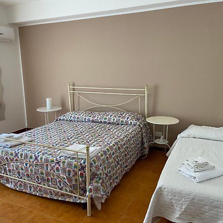 Dragonfly Rooms New Trapani Exterior foto
